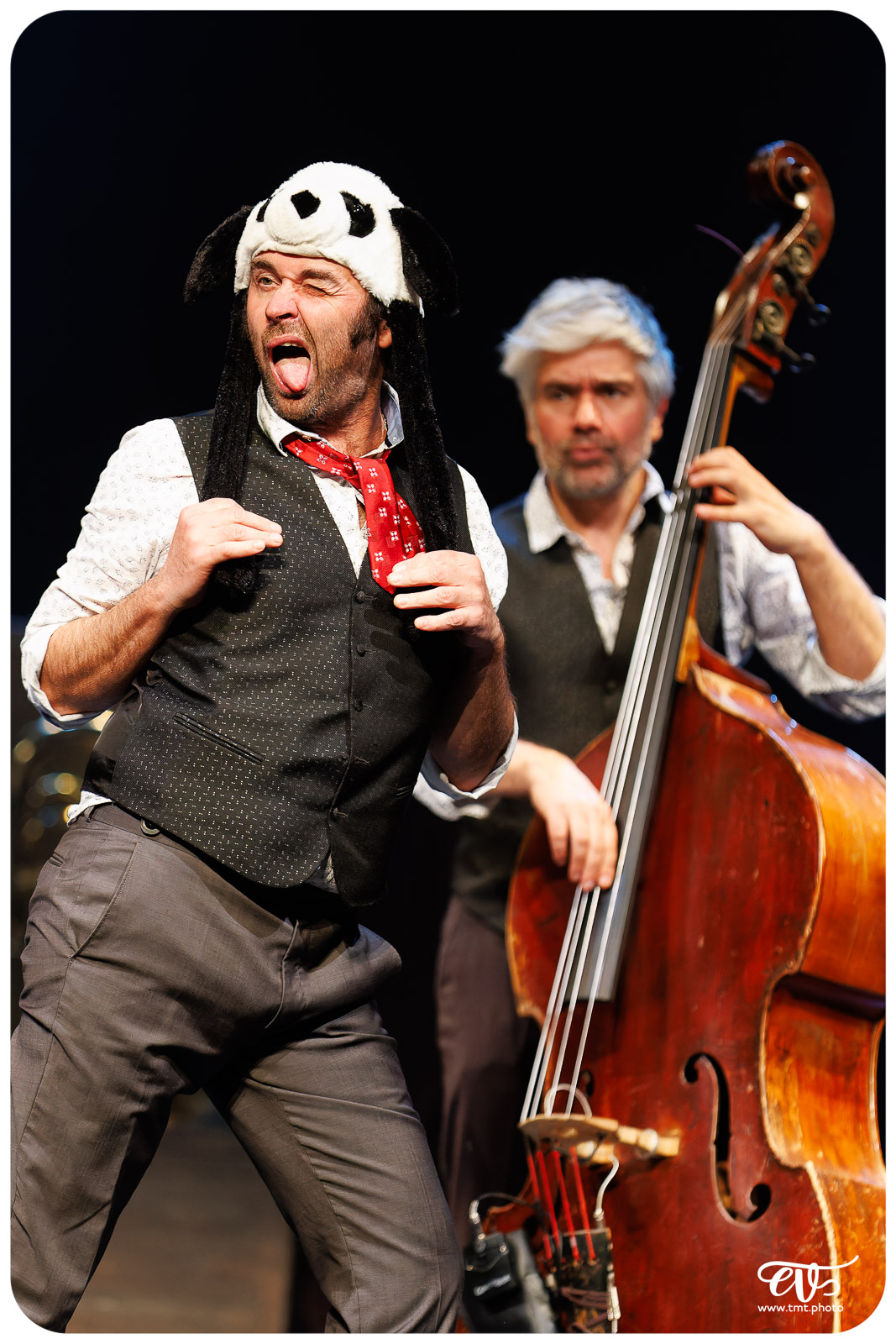 NOS COURSES FOLLES - LES FOUTEURS DE JOIE